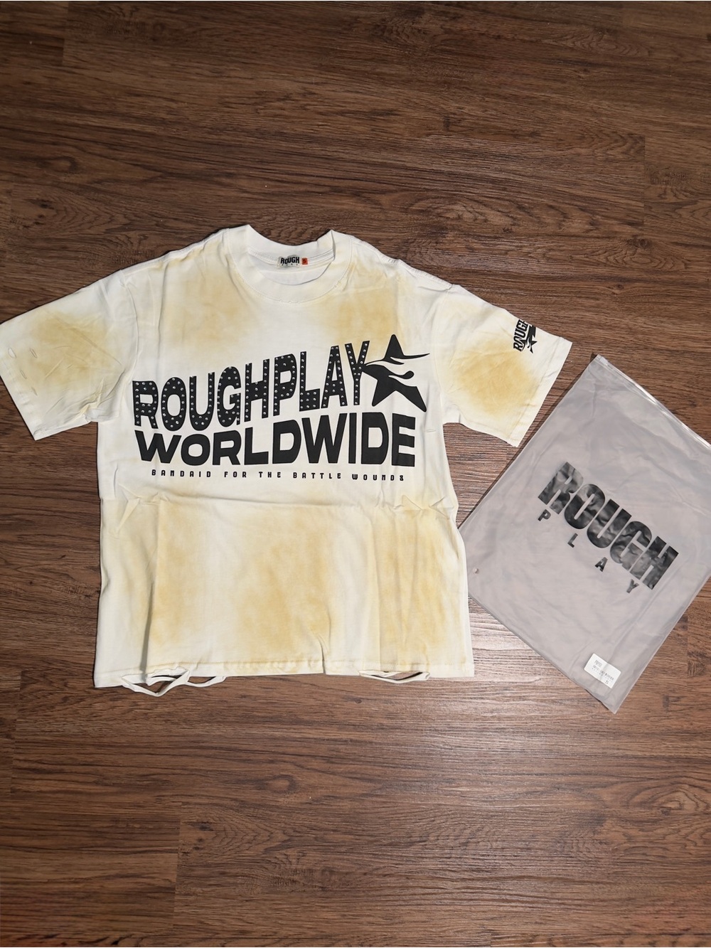Roughplay T shirt